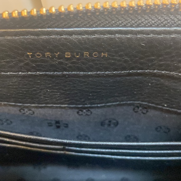 Tory Burch Carter Crossbody in Black - Picture 5 of 8